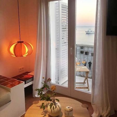 Beachfront Suite In Cadaques Center 外观 照片